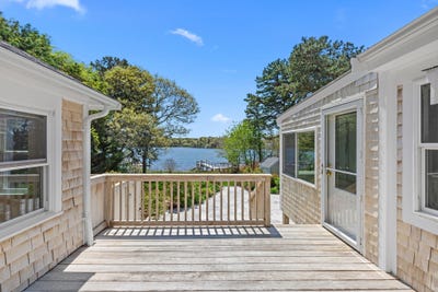 /international/us/116-mayflower-terrace-south-yarmouth-ma-110099512268/