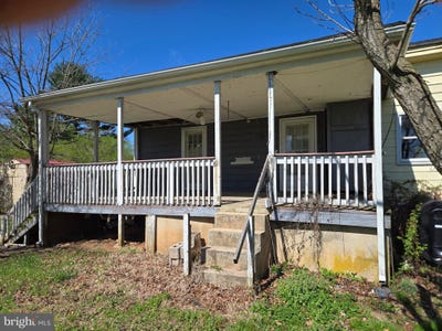 /international/us/4222-r-upper-beckleysville-road-hampstead-md-110107167813/