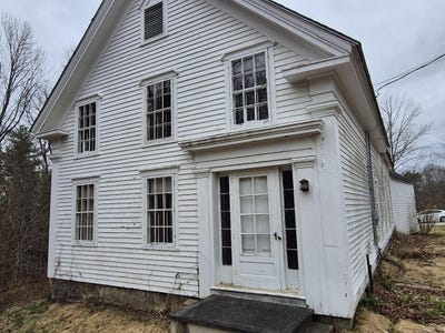 /international/us/42-flood-avenue-wiscasset-me-110108069538/