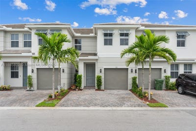 /international/us/110-sw-171st-way-pembroke-pines-fl-110102546003/