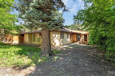 /international/us/8953-grand-ave-beulah-co-110107253962/