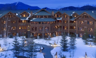 /international/us/7-whiteface-inn-lane-lake-placid-ny-110105319311/