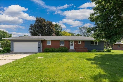 /international/us/301-s-market-street-belle-plaine-mn-110108446200/