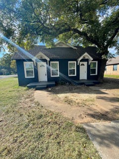 /international/us/516-s-nueces-coleman-tx-110106227717/