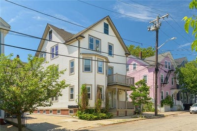 /international/us/331-williams-street-providence-ri-110108443841/