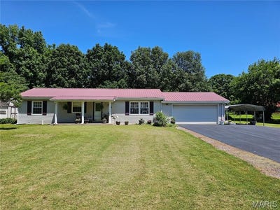 /international/us/908-s-eighth-st-coulterville-il-110108535878/
