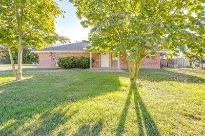 /international/us/1907-live-oak-circle-azle-tx-110101001396/