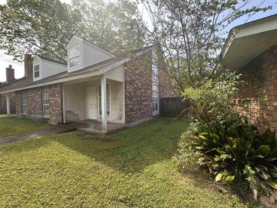 /international/us/1474-sharlo-ave-baton-rouge-la-110107418105/