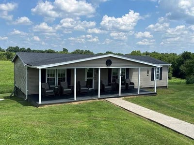 /international/us/400-lawrence-lane-flemingsburg-ky-110119411638/