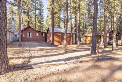 /international/us/520-w-aeroplane-boulevard-big-bear-city-ca-110108933810/