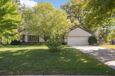 /international/us/4036-hampshire-avenue-n-crystal-mn-110120578471/