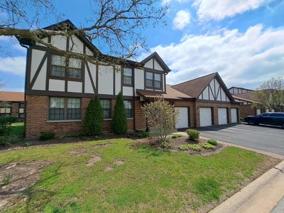 /international/us/216-stoneybrook-lane-bloomingdale-il-110107667523/