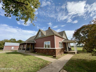 /international/us/17115-pembrook-road-carthage-mo-110120693750/