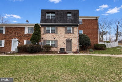 /international/us/9833-hagel-circle-lorton-va-110107548870/