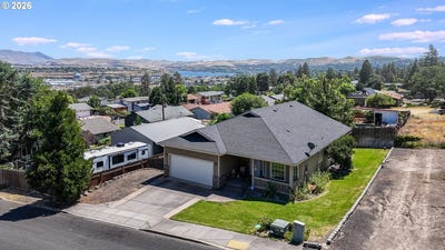 /international/us/1490-elberta-st-thedalles-or-110108543594/?lang=th