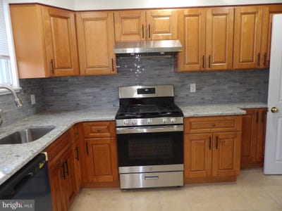 /international/us/439-e-howell-street-philadelphia-pa-110119743497/