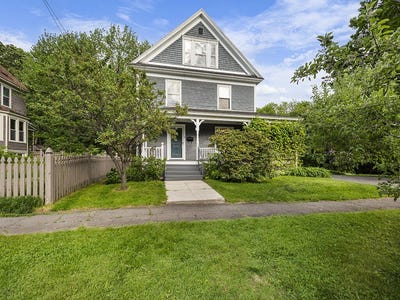 /international/us/5-west-street-waterville-me-110108390250/