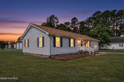 /international/us/1089-northside-road-elizabeth-city-nc-110108411437/