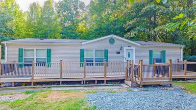 /international/us/128-lilydale-lane-madison-heights-va-110109991854/