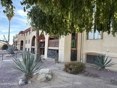 /international/us/6335-n-barcelona-lane-tucson-az-110105889417/