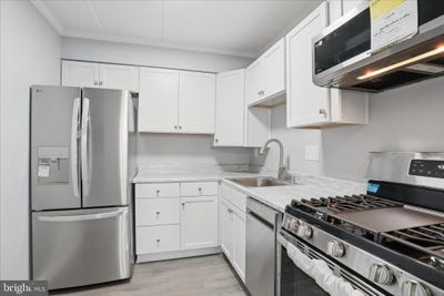/international/us/125-e-clubhouse-drive-sw-leesburg-va-110106791088/