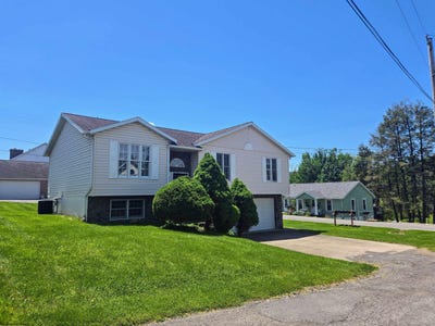 /international/us/2-hawley-lane-star-city-wv-110108252795/