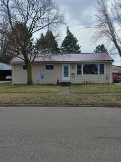 /international/us/1613-griffith-street-sturgis-mi-110098530422/