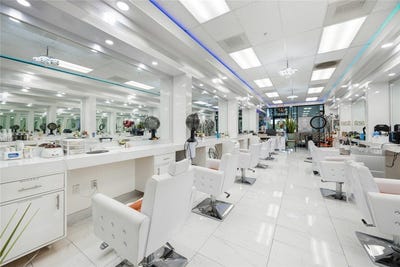 /international/us/1333-w-whittier-boulevard-la-habra-ca-110100872356/