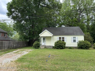 /international/us/207-e-ashe-street-burgaw-nc-110099020732/