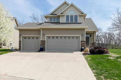 /international/us/3901-140th-street-urbandale-ia-110098848372/