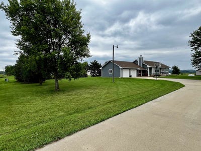 /international/us/33044-484-ave-jefferson-sd-110098072565/