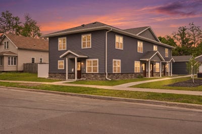 /international/us/1032-denton-st-la-crosse-wi-110108536179/