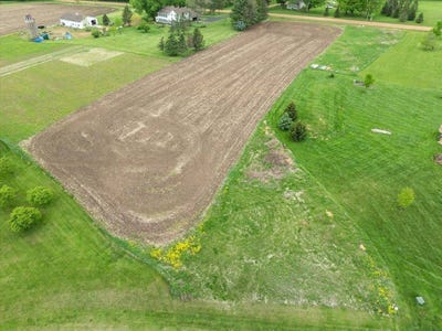 /international/us/lot-60-edgewater-estates-stratford-wi-110099867190/