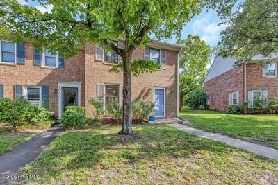 /international/us/4918-seabrook-court-wilmington-nc-110108379876/