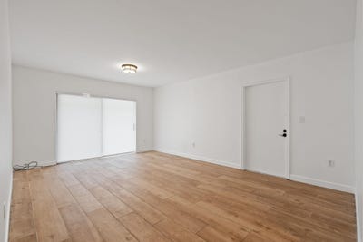/international/us/7831-sw-56th-street-miami-fl-110107898813/