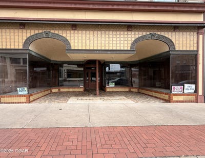 /international/us/409-s-main-street-joplin-mo-110106254991/