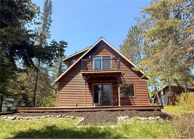 /international/us/6592-dewey-point-road-chisholm-mn-110108393948/