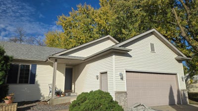 /international/us/1606-17th-street-sw-austin-mn-110120771763/