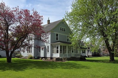 /international/us/915-riverside-drive-international-falls-mn-110108725298/