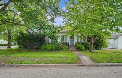 /international/us/303-e-wilson-street-monticello-il-110109084067/