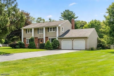 /international/us/490-s-woods-rd-hillsborough-twp-nj-110110060318/