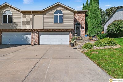 /international/us/16608-monroe-street-omaha-ne-110120466222/