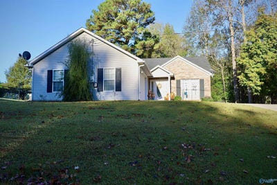 /international/us/31-cedarbrook-circle-cleveland-al-110120742537/