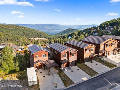 /international/us/135-chutes-ln-sandpoint-id-110120760789/