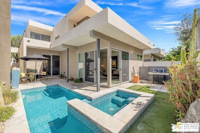 /international/us/2827-s-palm-canyon-dr-palm-springs-ca-110107746726/
