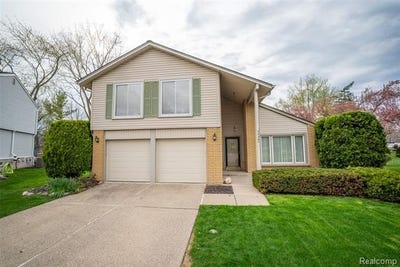 /international/us/24387-pinecrest-street-novi-mi-110107570729/