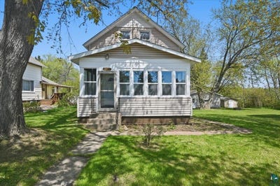 /international/us/5319-e-3rd-st-superior-wi-110108505840/