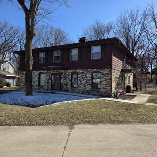 /international/us/801-teutonia-dr-burlington-wi-110106172619/