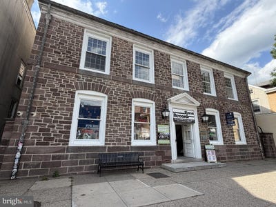 /international/us/25-e-state-street-doylestown-pa-110108478192/