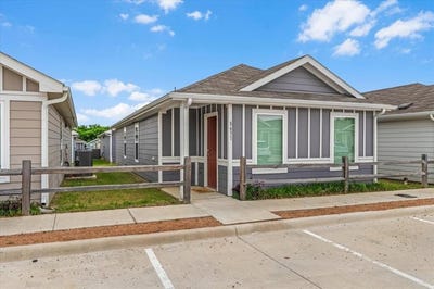 /international/us/8631-cottage-creek-drive-fort-worth-tx-110107310060/